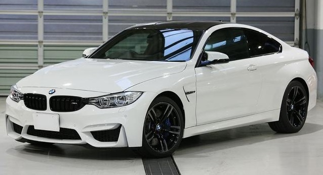 BMW M4クーペ