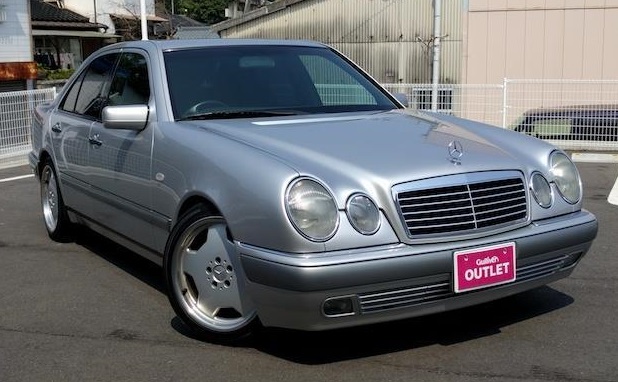 メルセデス・ベンツ E230