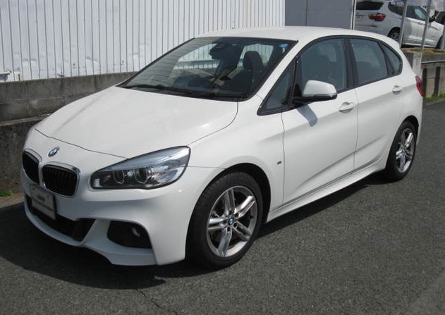 BMW 218iアクティブツアラー