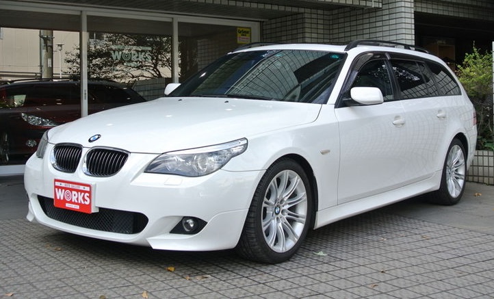 BMW 530iツーリング