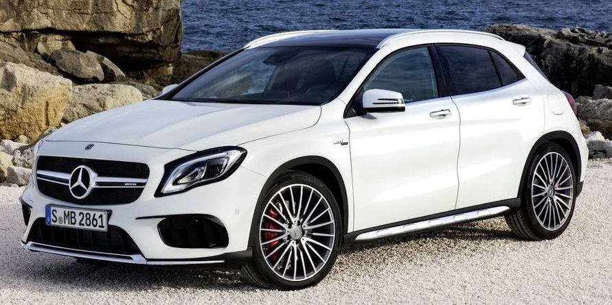 メルセデス・ベンツ AMG GLA45