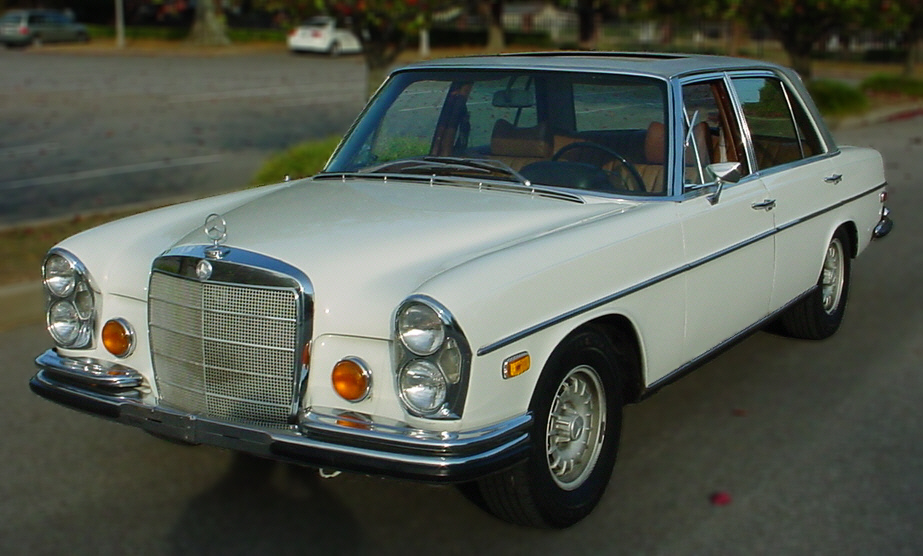 メルセデス・ベンツ 300SEL