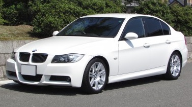 BMW 323i